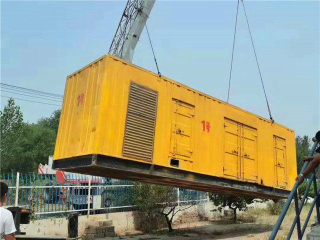 湖里300KW柴油发电机组油耗是多少?